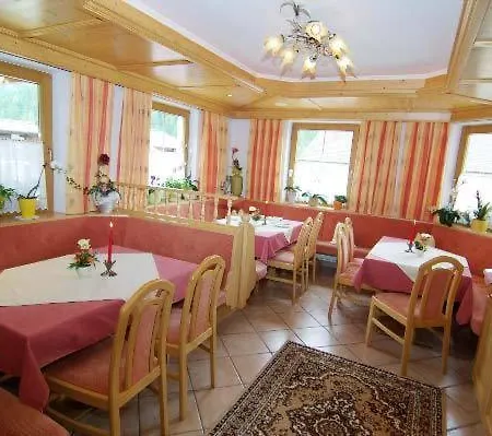 Haus Dorfblick Maison d'hôtes 4*