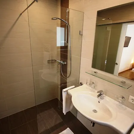Haus Dorfblick Гостевой дом 4*