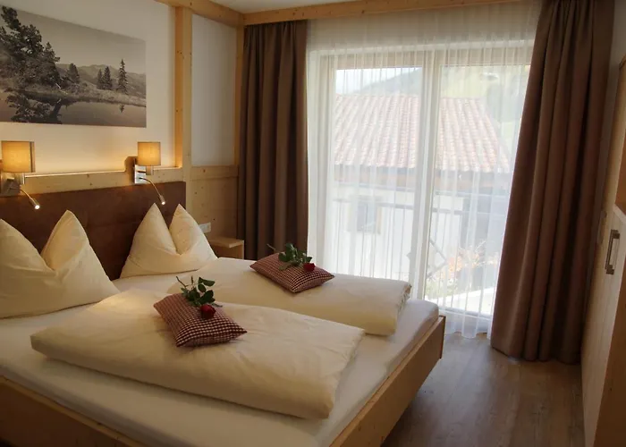 Gasthof Haus Dorfblick 4*