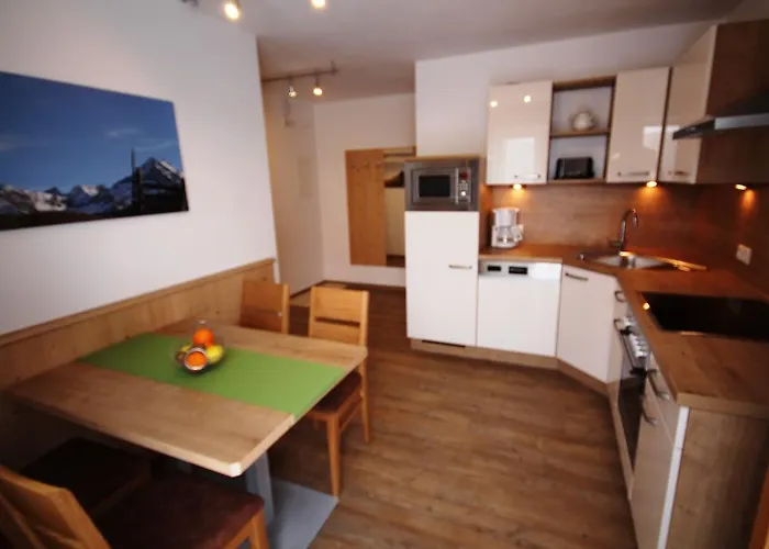 Gasthof Haus Dorfblick 4*